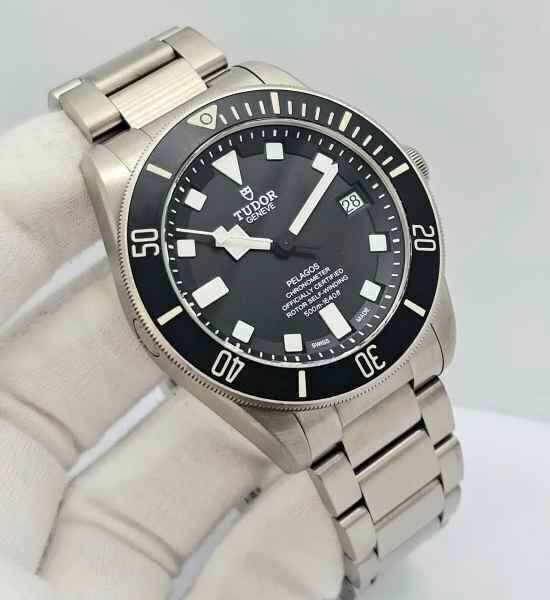 Tudor Pelagos 42 Titanium 25600TN